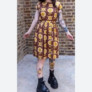 Run & Fly Retro Vintage 50's Style Dress IN Brown Floral Print